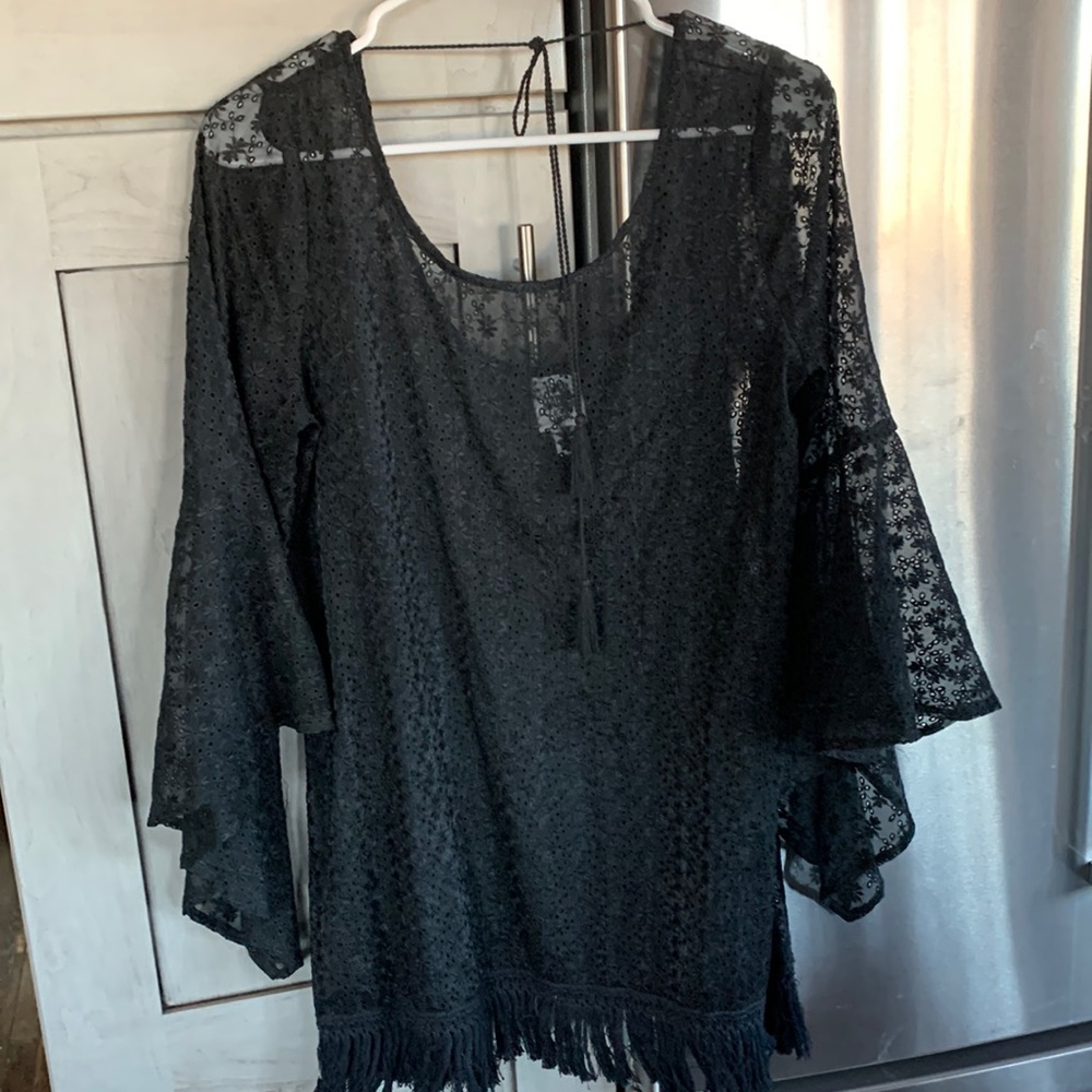 Black top size small with nat sleeve size small